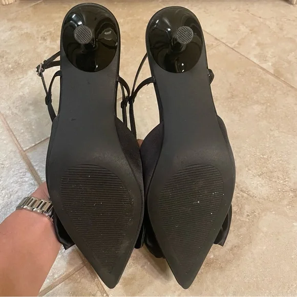 Madden Girl Elegant Black Bow Heels - Picture 3 of 5